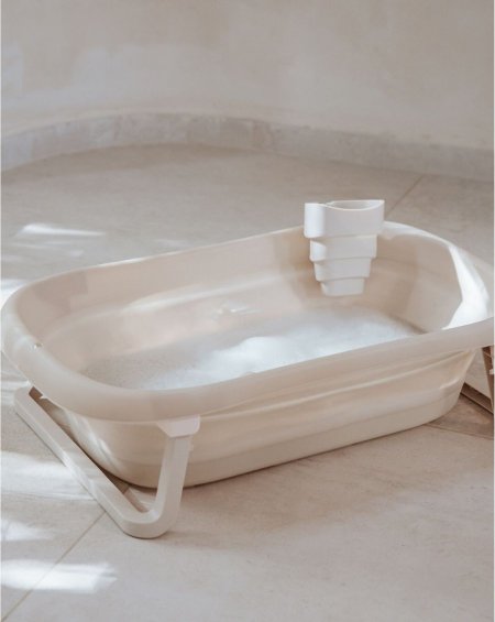 אמבטיה מתקפלת