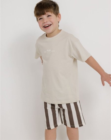 חליפה לילדים